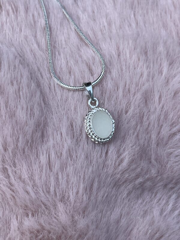 Jouw moedermek verwerkt in de hanger