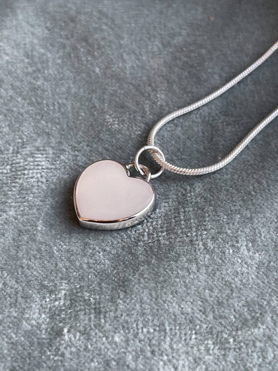 Deze moedermelk hangerwordt persoonlijk voor jou gemaakt