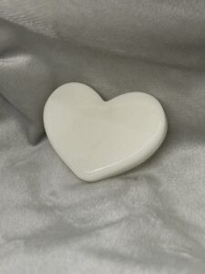 Deze moedermelk hartensteen zal een blijvende herinnering worden van je borstvoeding en babytijd