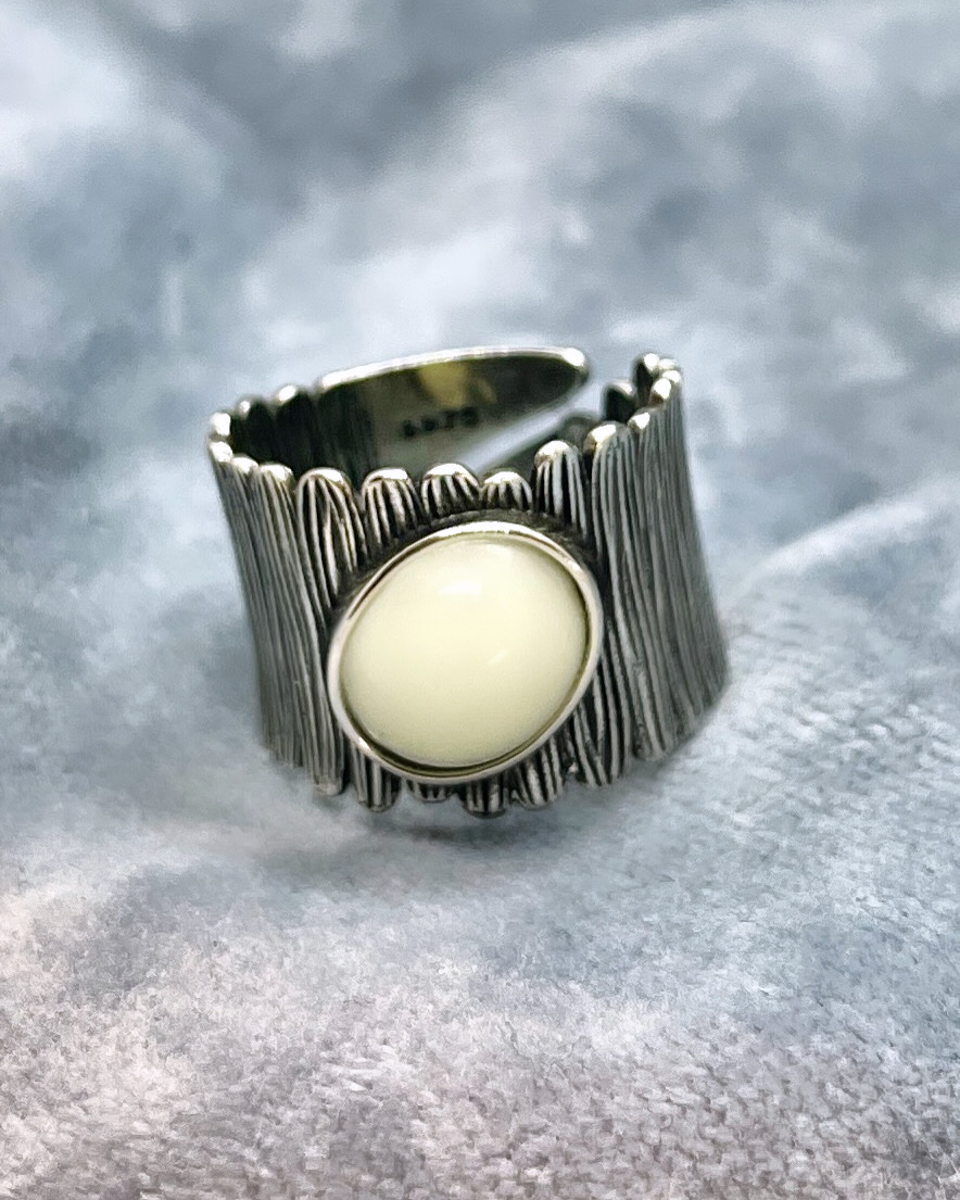 Je eigen moedermelk als een steen in een ring, hoe bijzonder is dat.