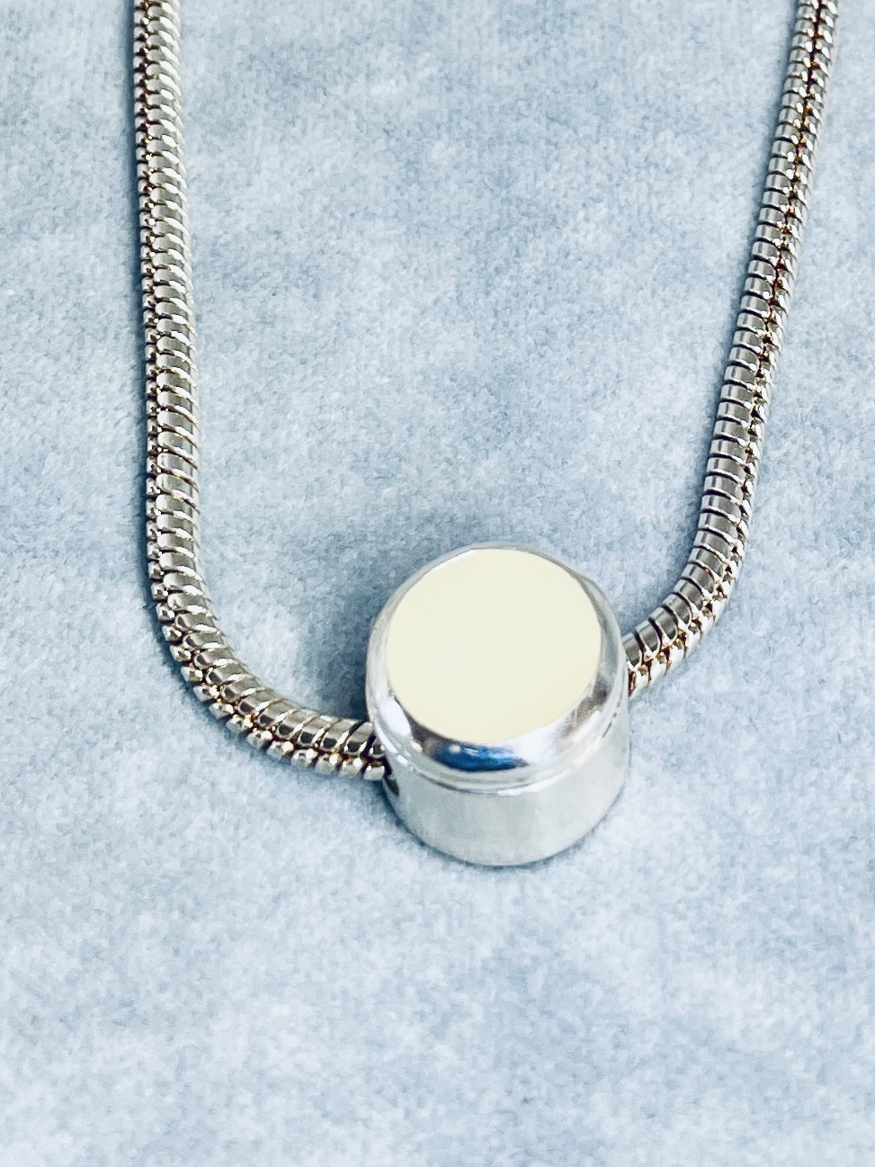 Deze Pandora-moedermelk krijgt jou eigen moedermelk in de bedel