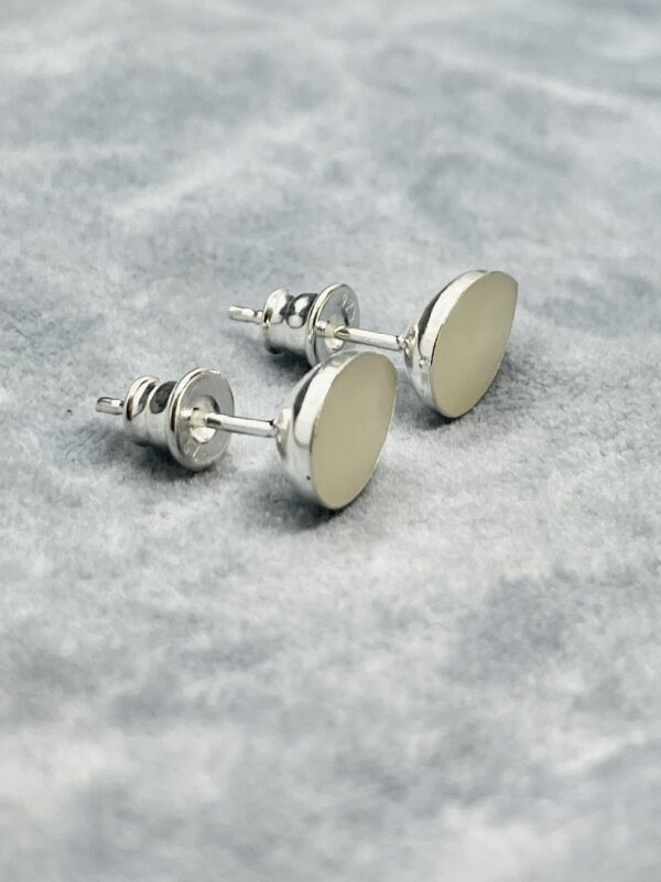 Zijkant oorknopjesjpg