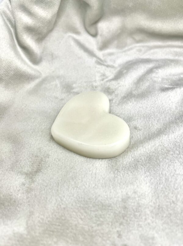 Deze steen wordt helemaal van jou moedermelk gemaakt