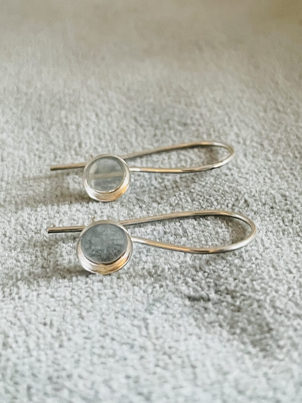 Deze melk oorhangers worden gemaakt voor jou persoonlijk