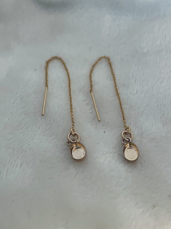 Deze melkoorhanger goud zijn elegante moedermelk oorbellen om te zien